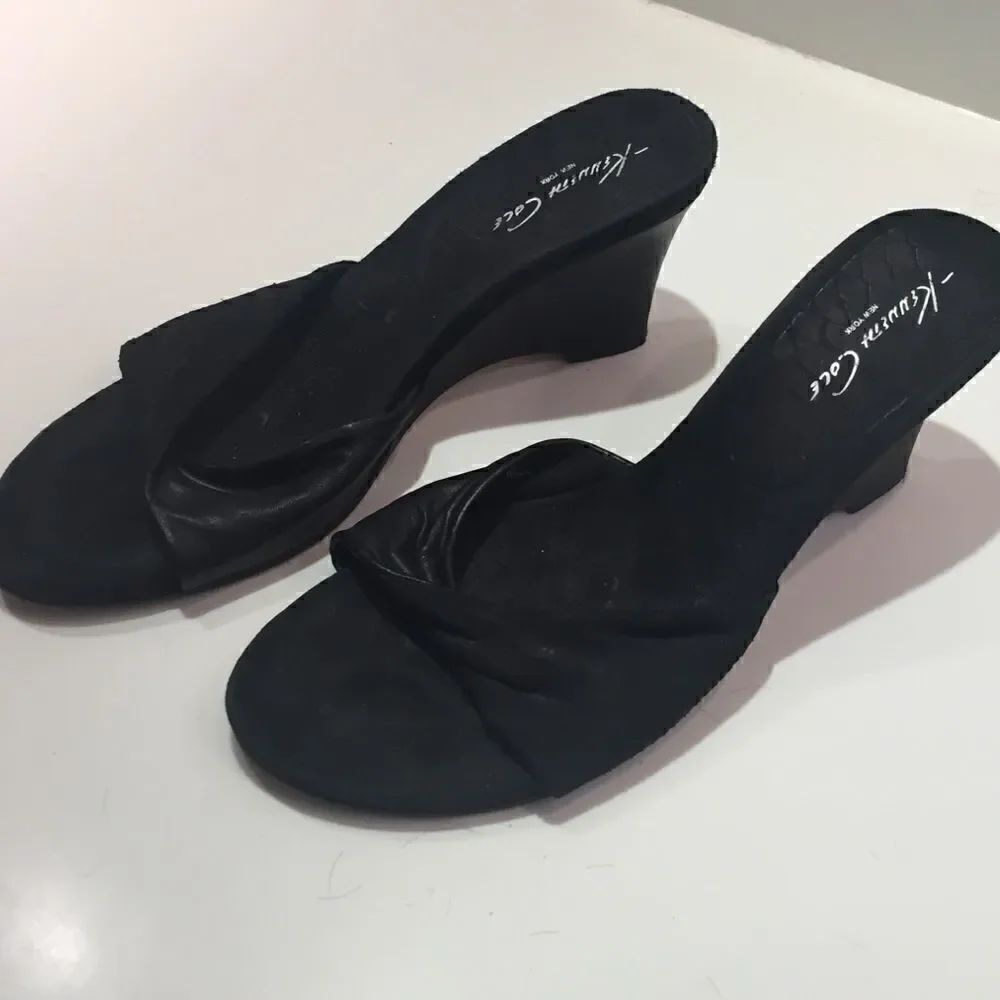Kenneth Cole Small Heel Size 9 Women’s Suede Heel - Picture 2 of 3